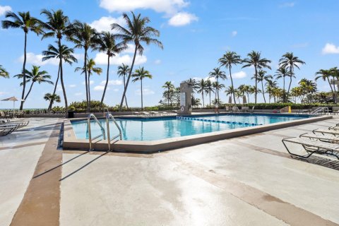 Condominio en venta en Key Biscayne, Florida, 1 dormitorio, 102.47 m2 № 1993890 - foto 25