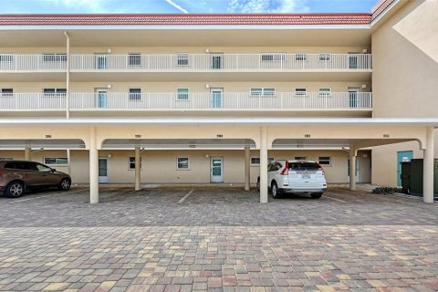 Copropriété à vendre à Sarasota, Floride: 2 chambres, 86.31 m2 № 2329750 - photo 24