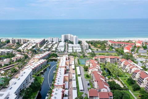 Copropriété à vendre à Sarasota, Floride: 2 chambres, 86.31 m2 № 2329750 - photo 4