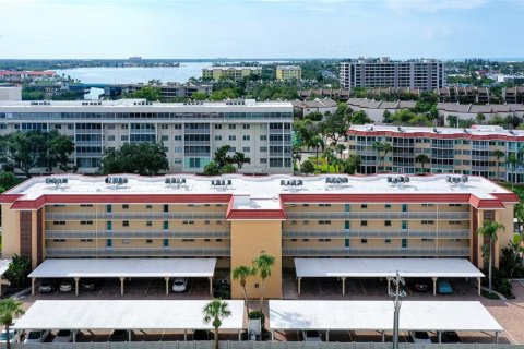 Copropriété à vendre à Sarasota, Floride: 2 chambres, 86.31 m2 № 2329750 - photo 3