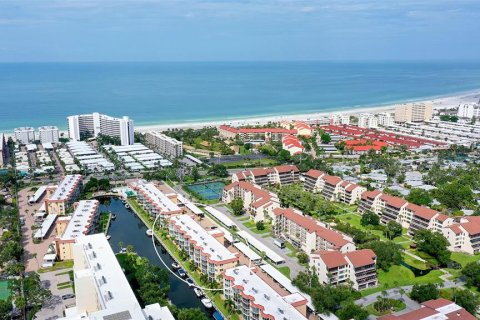 Copropriété à vendre à Sarasota, Floride: 2 chambres, 86.31 m2 № 2329750 - photo 28