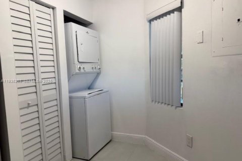 Condo in Homestead, Florida, 2 bedrooms  № 1993408 - photo 6