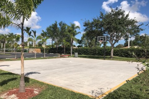 Condo in Homestead, Florida, 2 bedrooms  № 1993408 - photo 17