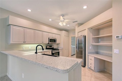 House in Sarasota, Florida 3 bedrooms, 212.93 sq.m. № 1793666 - photo 9