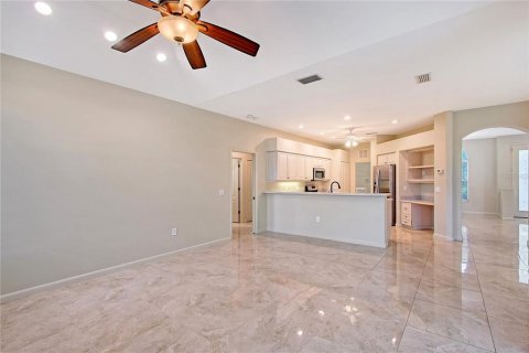 House in Sarasota, Florida 3 bedrooms, 212.93 sq.m. № 1793666 - photo 12