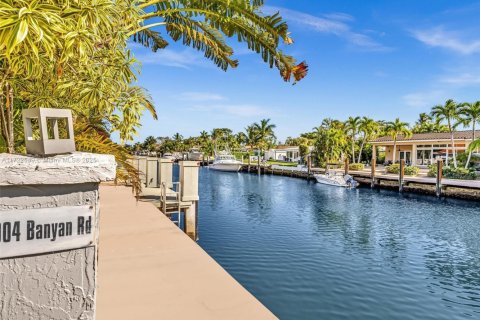 Villa ou maison à vendre à North Miami, Floride: 5 chambres, 363.06 m2 № 2034698 - photo 25