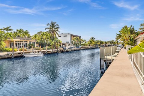 Villa ou maison à vendre à North Miami, Floride: 5 chambres, 363.06 m2 № 2034698 - photo 27