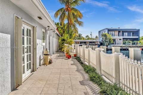 Villa ou maison à vendre à North Miami, Floride: 5 chambres, 363.06 m2 № 2034698 - photo 20