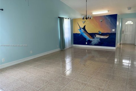 Снять в аренду виллу или дом в Дирфилд-Бич, Флорида 2 спальни, 88.44м2, № 1972880 - фото 4