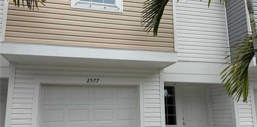 Townhouse in Bradenton, Florida 2 bedrooms, 102.19 sq.m. № 2156894