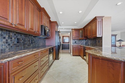 Copropriété à vendre à Lauderdale-by-the-Sea, Floride: 2 chambres, 170.94 m2 № 2429756 - photo 23