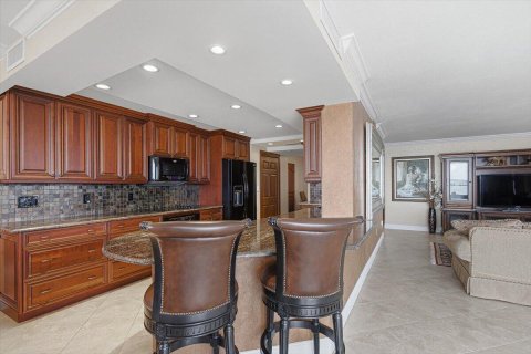 Copropriété à vendre à Lauderdale-by-the-Sea, Floride: 2 chambres, 170.94 m2 № 2429756 - photo 27