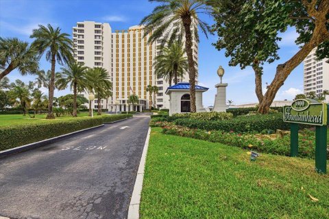 Copropriété à vendre à Lauderdale-by-the-Sea, Floride: 2 chambres, 170.94 m2 № 2429756 - photo 10