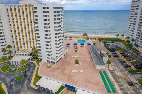 Copropriété à vendre à Lauderdale-by-the-Sea, Floride: 2 chambres, 170.94 m2 № 2429756 - photo 8