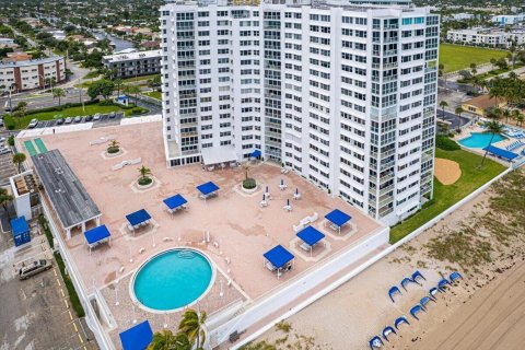 Copropriété à vendre à Lauderdale-by-the-Sea, Floride: 2 chambres, 170.94 m2 № 2429756 - photo 6
