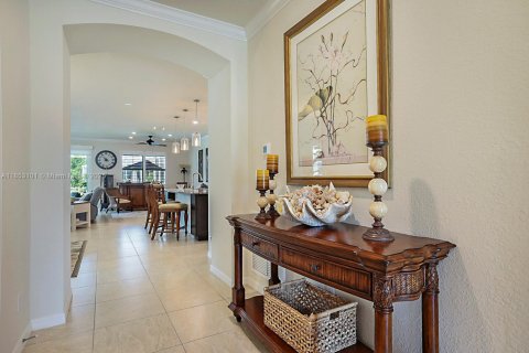 House in Port St. Lucie, Florida 2 bedrooms, 191.29 sq.m. № 1880042 - photo 3
