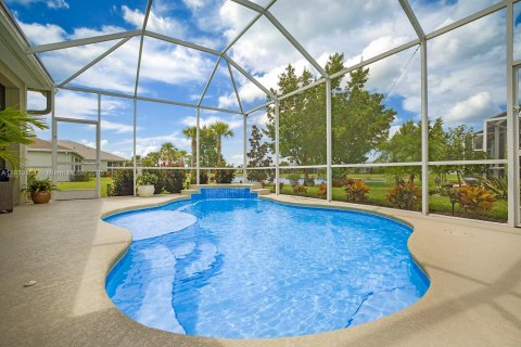 House in Port St. Lucie, Florida 2 bedrooms, 191.29 sq.m. № 1880042 - photo 23