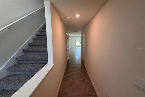 Townhouse in Ocala, Florida 3 bedrooms, 135.45 sq.m. № 2390943 - photo 4