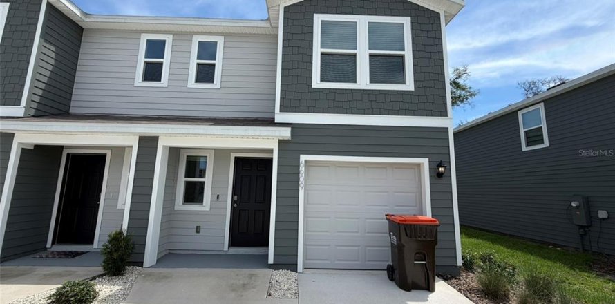 Townhouse in Ocala, Florida 3 bedrooms, 135.45 sq.m. № 2390943