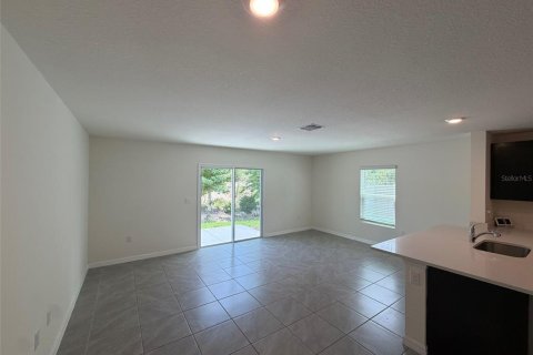 Townhouse in Ocala, Florida 3 bedrooms, 135.45 sq.m. № 2390943 - photo 9