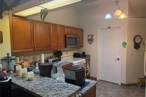Adosado en venta en Orlando, Florida, 3 dormitorios, 115.94 m2 № 2235139 - foto 3