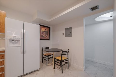 Condominio en venta en Hollywood, Florida, 2 dormitorios, 114.27 m2 № 2001529 - foto 12