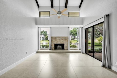 Townhouse in Boca Raton, Florida 3 bedrooms, 195.56 sq.m. № 1875516 - photo 7