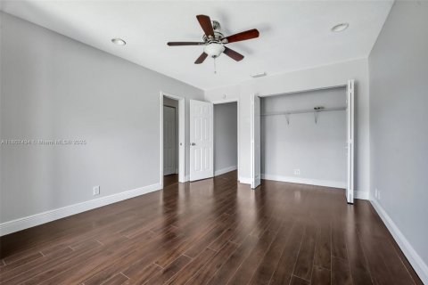 Townhouse in Boca Raton, Florida 3 bedrooms, 195.56 sq.m. № 1875516 - photo 19