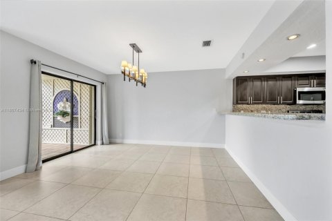 Townhouse in Boca Raton, Florida 3 bedrooms, 195.56 sq.m. № 1875516 - photo 8