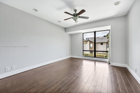 Townhouse in Boca Raton, Florida 3 bedrooms, 195.56 sq.m. № 1875516 - photo 20