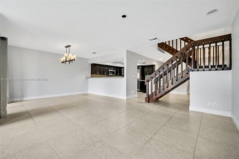 Townhouse in Boca Raton, Florida 3 bedrooms, 195.56 sq.m. № 1875516 - photo 6