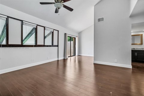 Townhouse in Boca Raton, Florida 3 bedrooms, 195.56 sq.m. № 1875516 - photo 28
