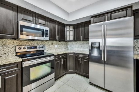 Townhouse in Boca Raton, Florida 3 bedrooms, 195.56 sq.m. № 1875516 - photo 14
