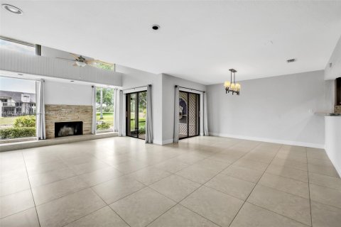 Townhouse in Boca Raton, Florida 3 bedrooms, 195.56 sq.m. № 1875516 - photo 5