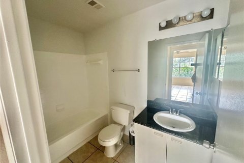 Condo in Orlando, Florida, 1 bedroom № 2259127 - photo 12