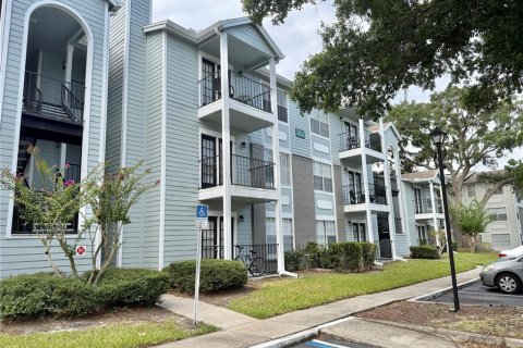 Condo in Orlando, Florida, 1 bedroom № 2259127 - photo 2