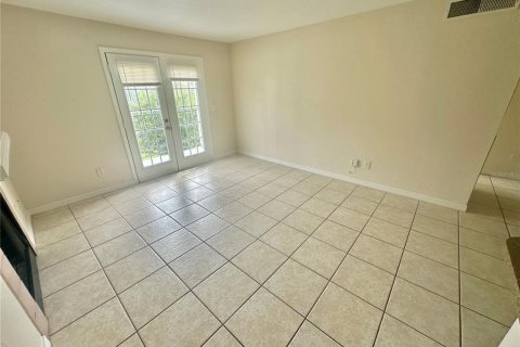 Condo in Orlando, Florida, 1 bedroom № 2259127 - photo 4