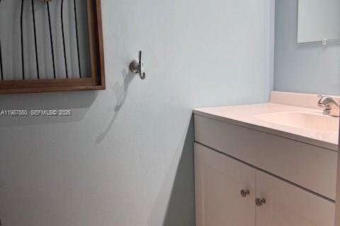 Condominio en venta en Hallandale Beach, Florida, 1 dormitorio, 85.01 m2 № 2048895 - foto 13