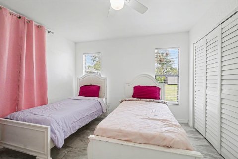 Propiedad comercial en venta en Fort Myers, Florida, 4 dormitorios, 156.91 m2 № 2202539 - foto 16