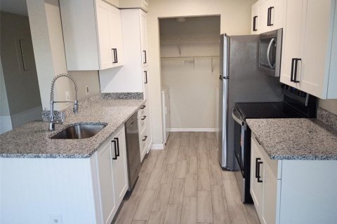 Appartement à louer à Orlando, Floride: 2 chambres, 86.77 m2 № 2135293 - photo 8