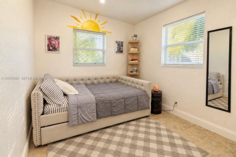 Villa ou maison à louer à Miami, Floride: 2 chambres, 63.17 m2 № 2385096 - photo 17