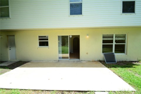 Villa ou maison à louer à Palm Coast, Floride: 4 chambres, 188.96 m2 № 2360785 - photo 11