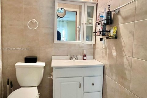 Villa ou maison à vendre à Margate, Floride: 2 chambres, 141.49 m2 № 1963586 - photo 20