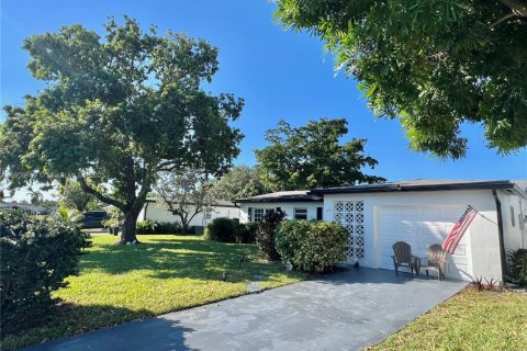 Villa ou maison à vendre à Margate, Floride: 2 chambres, 141.49 m2 № 1963586 - photo 21