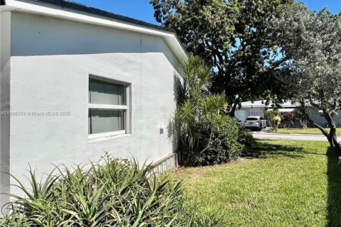 Villa ou maison à vendre à Margate, Floride: 2 chambres, 141.49 m2 № 1963586 - photo 24