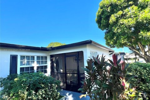 Villa ou maison à vendre à Margate, Floride: 2 chambres, 141.49 m2 № 1963586 - photo 26