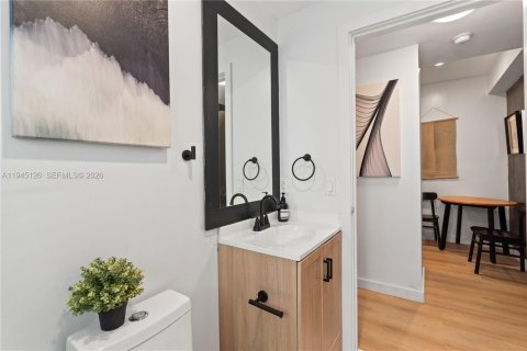 Снять в аренду кондоминиум в Майами-Бич, Флорида 2 спальни, 43.57м2, № 2003822 - фото 9