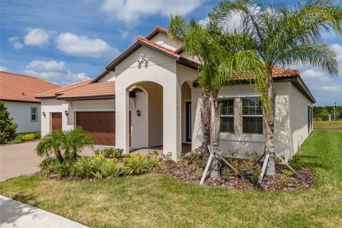 House in Wimauma, Florida 3 bedrooms, 257.9 sq.m. № 1649221 - photo 2