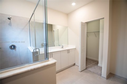 Снять в аренду таунхаус в Хомстед, Флорида 3 спальни, 123.65м2, № 1998841 - фото 26