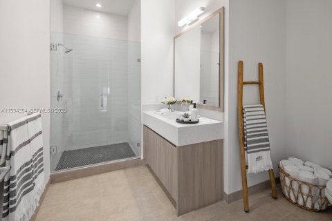 Снять в аренду квартиру в Майами, Флорида 5 спален, 201.51м2, № 1992453 - фото 5